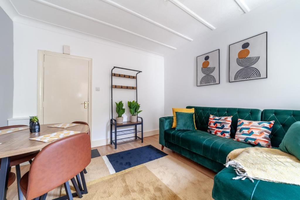 One Bedroom Flat In The Heart Of Brixton London Eksteriør bilde