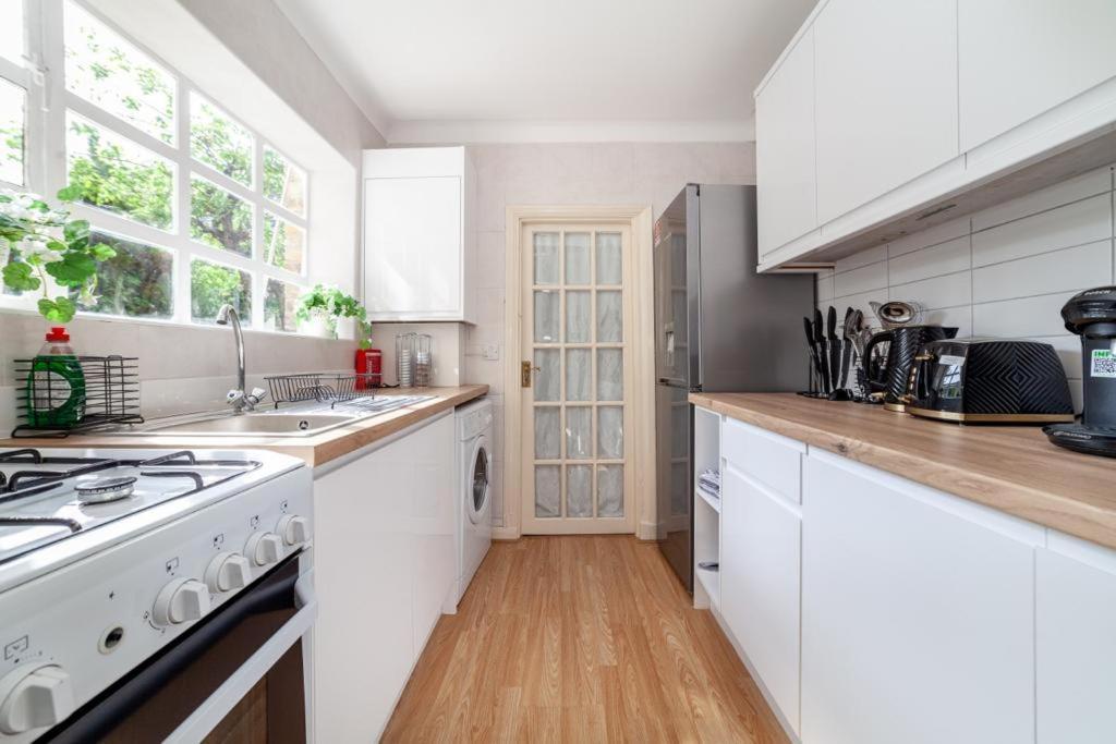 One Bedroom Flat In The Heart Of Brixton London Eksteriør bilde